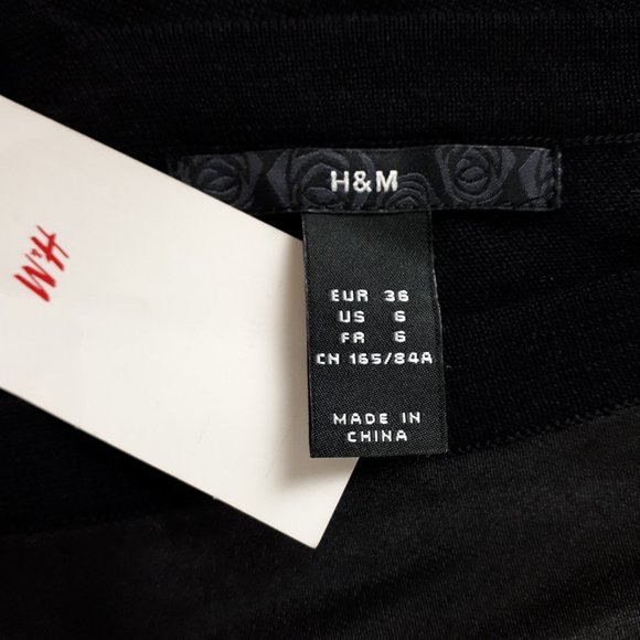 H&M Black Short Sleeve V-neck Contrast Satin Blouse - Picture 9 of 13